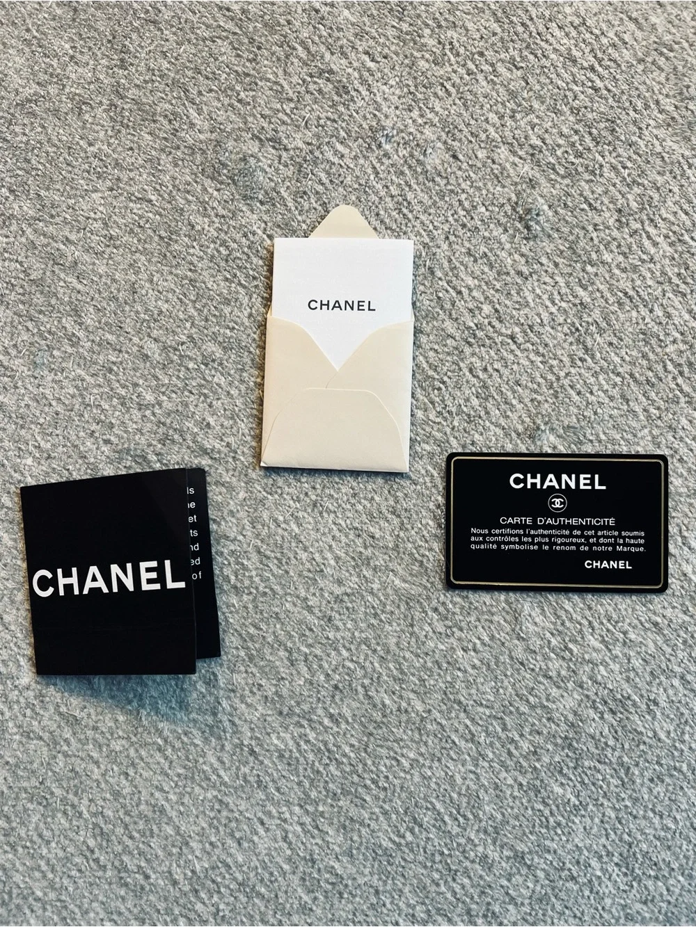 CHANEL vintage matelassé